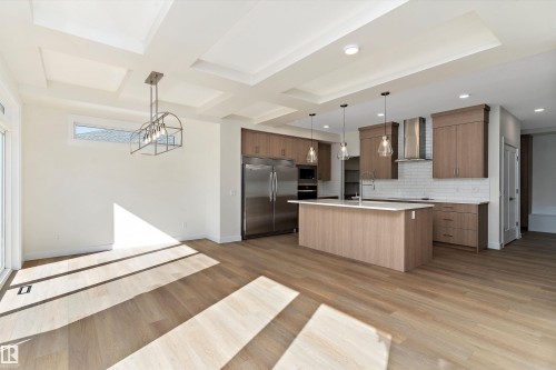 7181 177A Ave, Edmonton, AB - Indoor Photo Showing Kitchen With Upgraded Kitchen