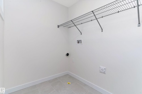 7181 177A Ave, Edmonton, AB - Indoor With Storage