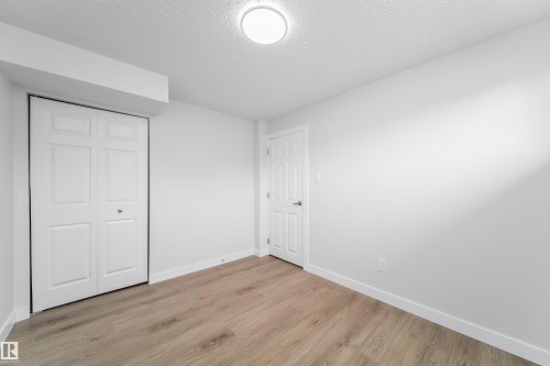 7115 12 Avenue, Edmonton, AB - Indoor Photo Showing Other Room