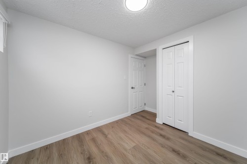 7115 12 Avenue, Edmonton, AB - Indoor Photo Showing Other Room