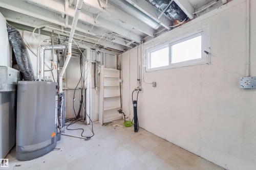 7115 12 Avenue, Edmonton, AB - Indoor