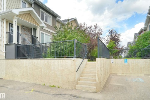 33 9535 217 Street, Edmonton, AB - Outdoor