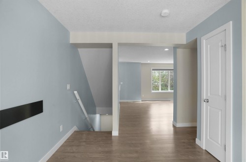 33 9535 217 Street, Edmonton, AB - Indoor Photo Showing Other Room