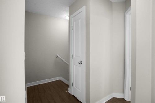 33 9535 217 Street, Edmonton, AB - Indoor Photo Showing Other Room