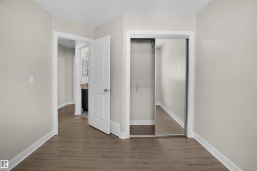 33 9535 217 Street, Edmonton, AB - Indoor Photo Showing Other Room