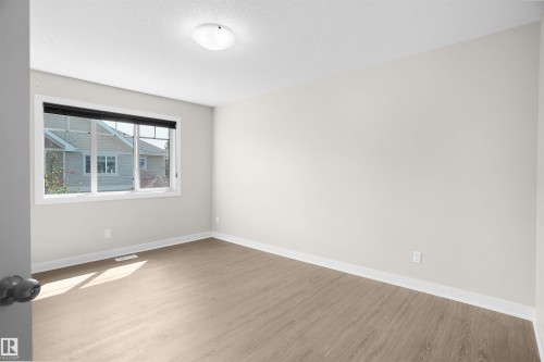 33 9535 217 Street, Edmonton, AB - Indoor Photo Showing Other Room