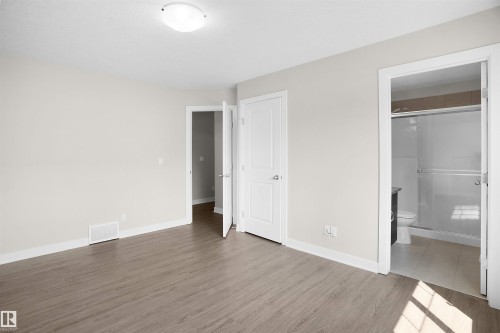 33 9535 217 Street, Edmonton, AB - Indoor Photo Showing Other Room