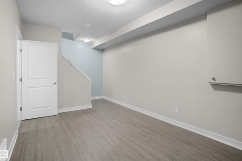 33 9535 217 Street, Edmonton, AB - Indoor Photo Showing Other Room