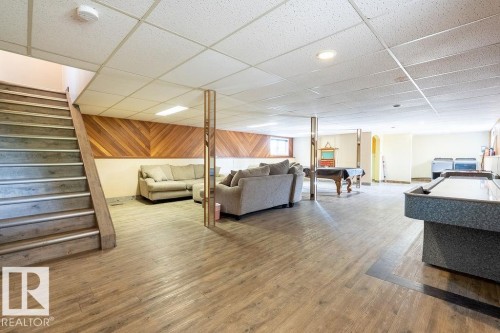 224061 Twp Road 462, Rural Wetaskiwin County, AB - Indoor Photo Showing Other Room