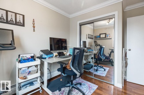 410 10139 117 Street, Edmonton, AB - Indoor Photo Showing Office