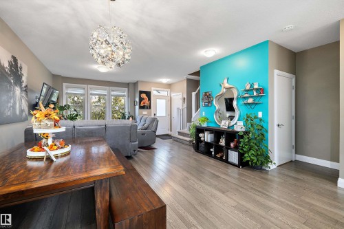 135 Gilmore Way, Spruce Grove, AB - Indoor Photo Showing Living Room