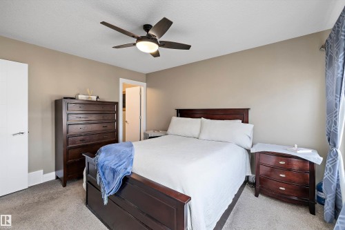 135 Gilmore Way, Spruce Grove, AB - Indoor Photo Showing Bedroom