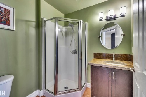 801 10106 105 Street, Edmonton, AB - Indoor Photo Showing Bathroom