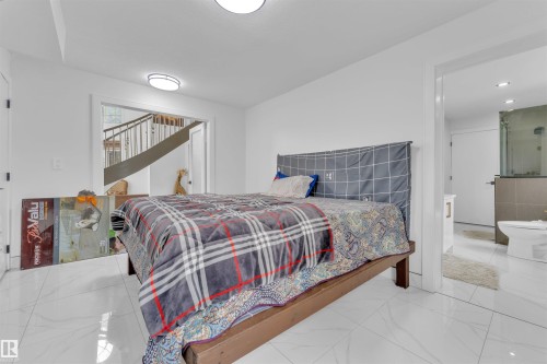 230 23020 Twp522, Rural Strathcona County, AB - Indoor Photo Showing Bedroom