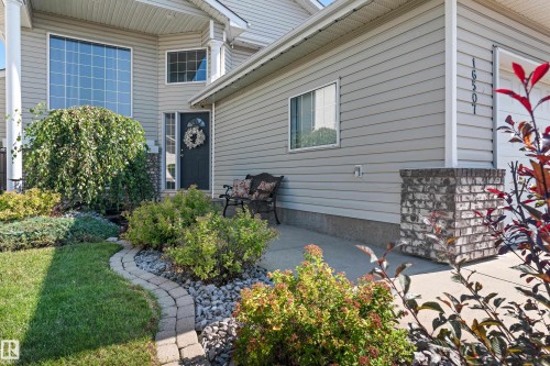 16507 81 Street, Edmonton, AB - Outdoor