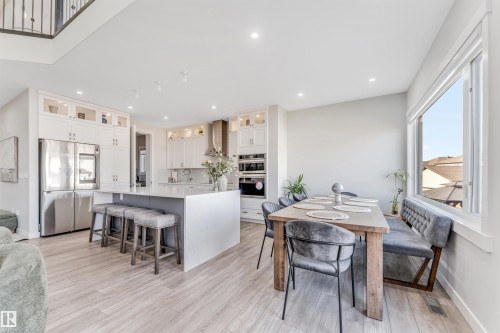 2404 13 Avenue, Edmonton, AB - Indoor Photo Showing Other Room