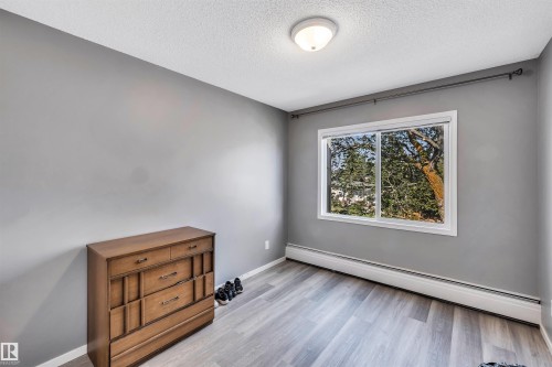 303 11445 41 Avenue, Edmonton, AB - Indoor Photo Showing Other Room