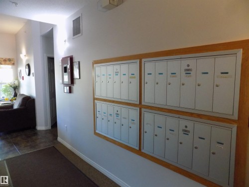 304 4707 51 Avenue, Wetaskiwin, AB - Indoor Photo Showing Other Room