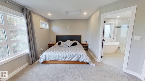 8809 148 Street, Edmonton, AB - Indoor Photo Showing Bedroom