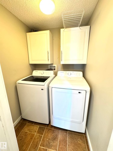 14418 98 Street, Edmonton, AB - Indoor Photo Showing Laundry Room