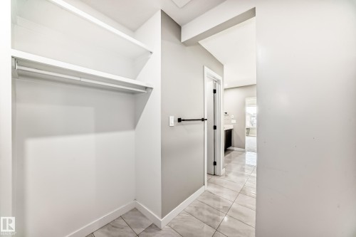 6819 171 Avenue, Edmonton, AB - Indoor