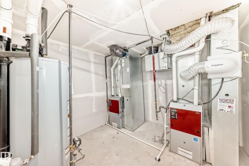 6819 171 Avenue, Edmonton, AB - Indoor