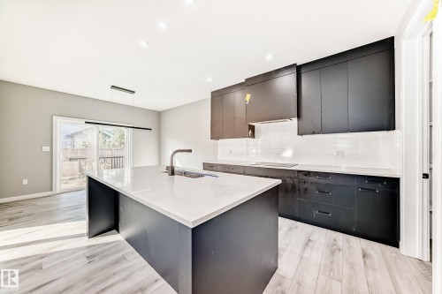 6819 171 Avenue, Edmonton, AB - Indoor Photo Showing Kitchen