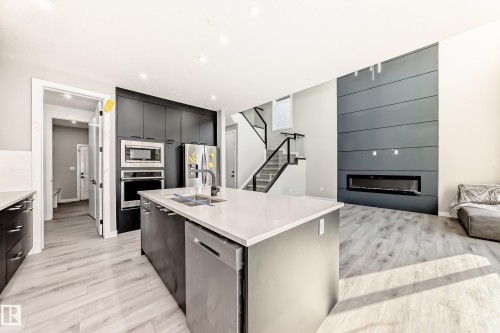 6819 171 Avenue, Edmonton, AB - Indoor Photo Showing Kitchen With Double Sink With Upgraded Kitchen