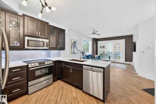401 10504 99 Avenue, Edmonton, AB - Indoor Photo Showing Kitchen With Stainless Steel Kitchen With Double Sink With Upgraded Kitchen