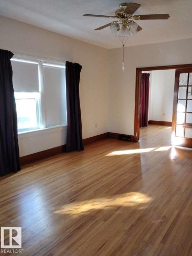 4924 53 Street, Innisfree, AB - Indoor Photo Showing Other Room