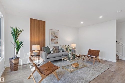 70 Amberly Crest, Edmonton, AB - Indoor Photo Showing Living Room