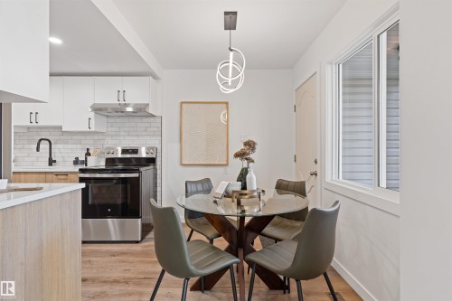 70 Amberly Crest, Edmonton, AB - Indoor