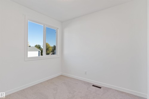 70 Amberly Crest, Edmonton, AB - Indoor Photo Showing Other Room