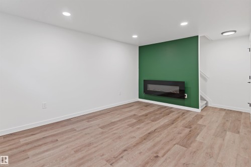 70 Amberly Crest, Edmonton, AB - Indoor With Fireplace