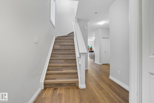 2209 Austin Way, Edmonton, AB - Indoor Photo Showing Other Room