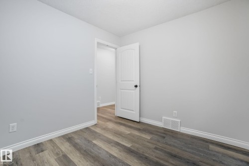 2209 Austin Way, Edmonton, AB - Indoor Photo Showing Other Room