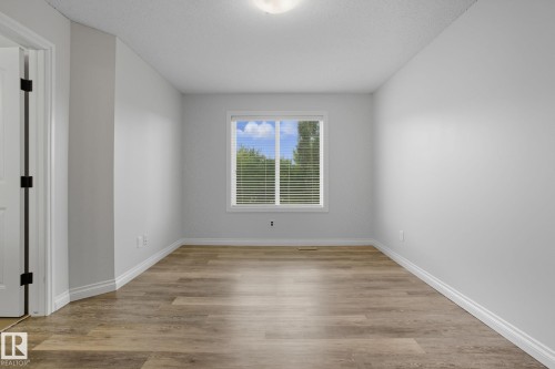 2209 Austin Way, Edmonton, AB - Indoor Photo Showing Other Room