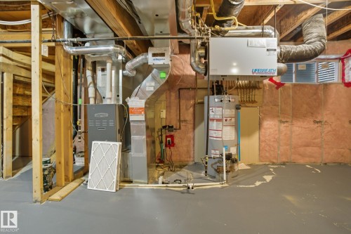 2209 Austin Way, Edmonton, AB - Indoor Photo Showing Basement