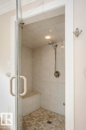 9119 117 Street, Edmonton, AB - Indoor Photo Showing Bathroom