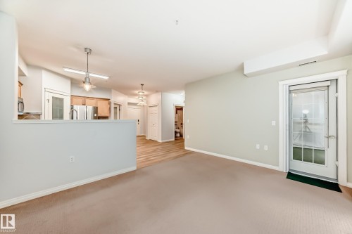 220 612 111 Street, Edmonton, AB - Indoor