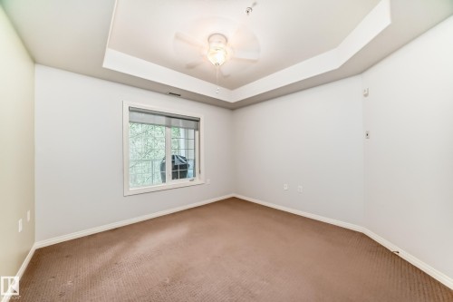 220 612 111 Street, Edmonton, AB - Indoor Photo Showing Other Room