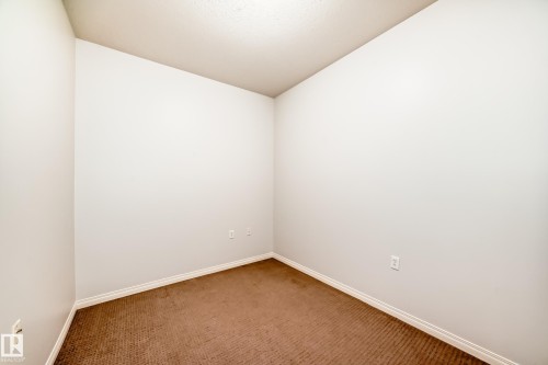 220 612 111 Street, Edmonton, AB - Indoor Photo Showing Other Room