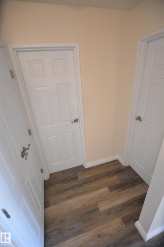 304 10511 19 Avenue, Edmonton, AB - Indoor Photo Showing Other Room
