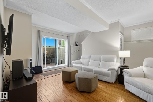 35C 79 Bellerose Drive, St. Albert, AB - Indoor Photo Showing Living Room