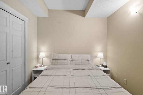 35C 79 Bellerose Drive, St. Albert, AB - Indoor Photo Showing Bedroom