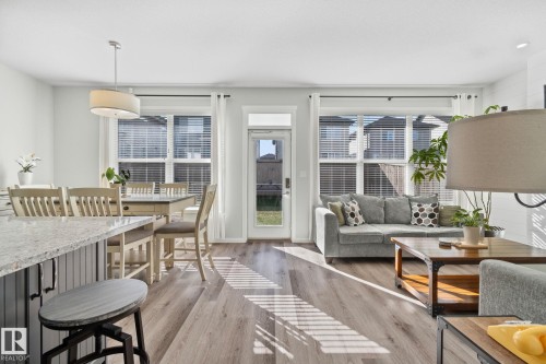 1093 Secord Promenade, Edmonton, AB - Indoor