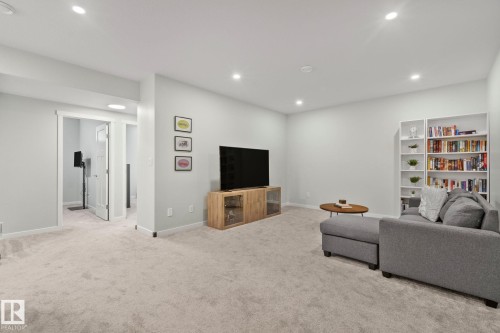 1093 Secord Promenade, Edmonton, AB - Indoor