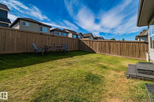 1093 Secord Promenade, Edmonton, AB - Outdoor