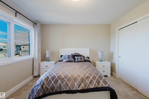 2122 Ware Road, Edmonton, AB - Indoor Photo Showing Bedroom
