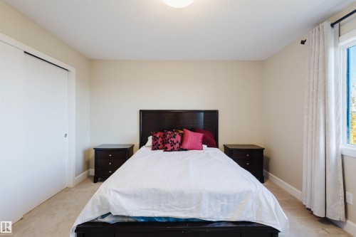 2122 Ware Road, Edmonton, AB - Indoor Photo Showing Bedroom